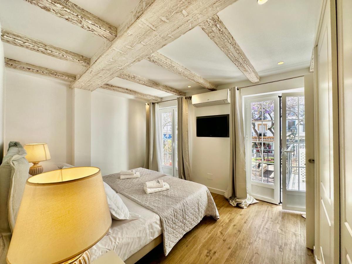 Old Town Modern Flat, 4 Minutes From Beach - Eaw Homes 马尔韦利亚 外观 照片