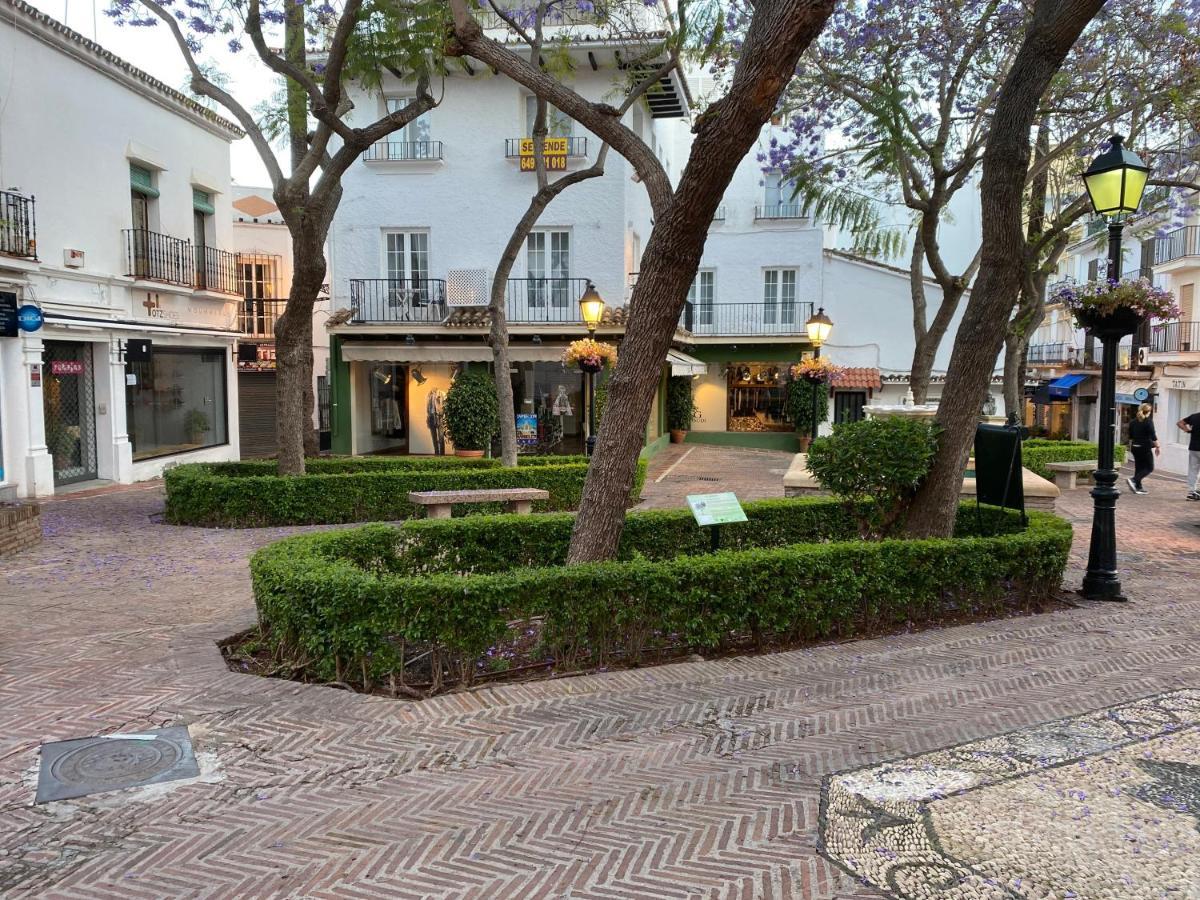 Old Town Modern Flat, 4 Minutes From Beach - Eaw Homes 马尔韦利亚 外观 照片